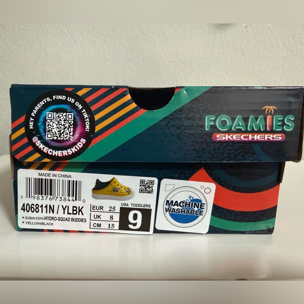 Toddler Skechers Sneakers - Picture 5 of 5